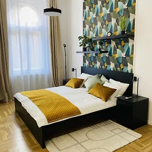Birdie 3-bdr Budapest